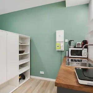 Pick A Flat's Near Eiffel Tower - Allee Marguerite Yourcenar , Paris France